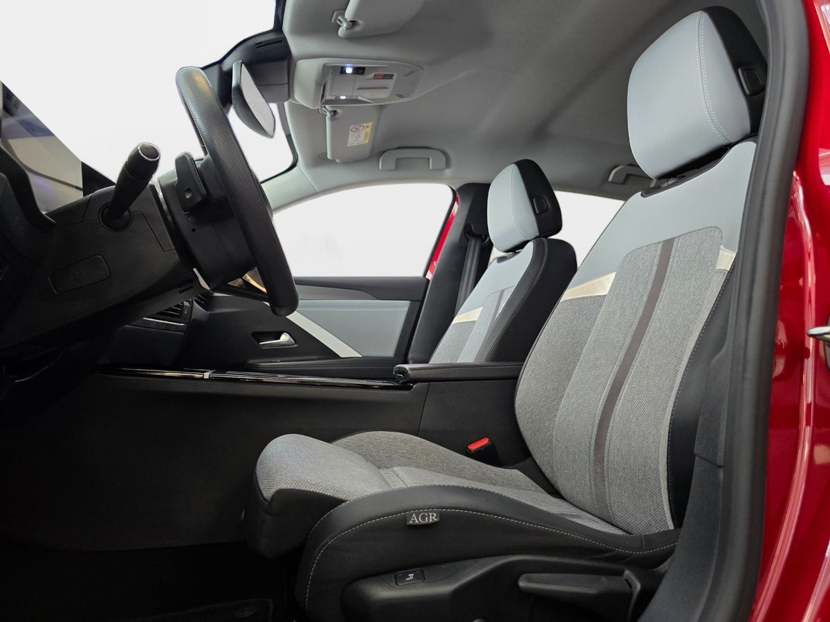 Billede af Opel Astra 1,2 T 130 Elegance aut.