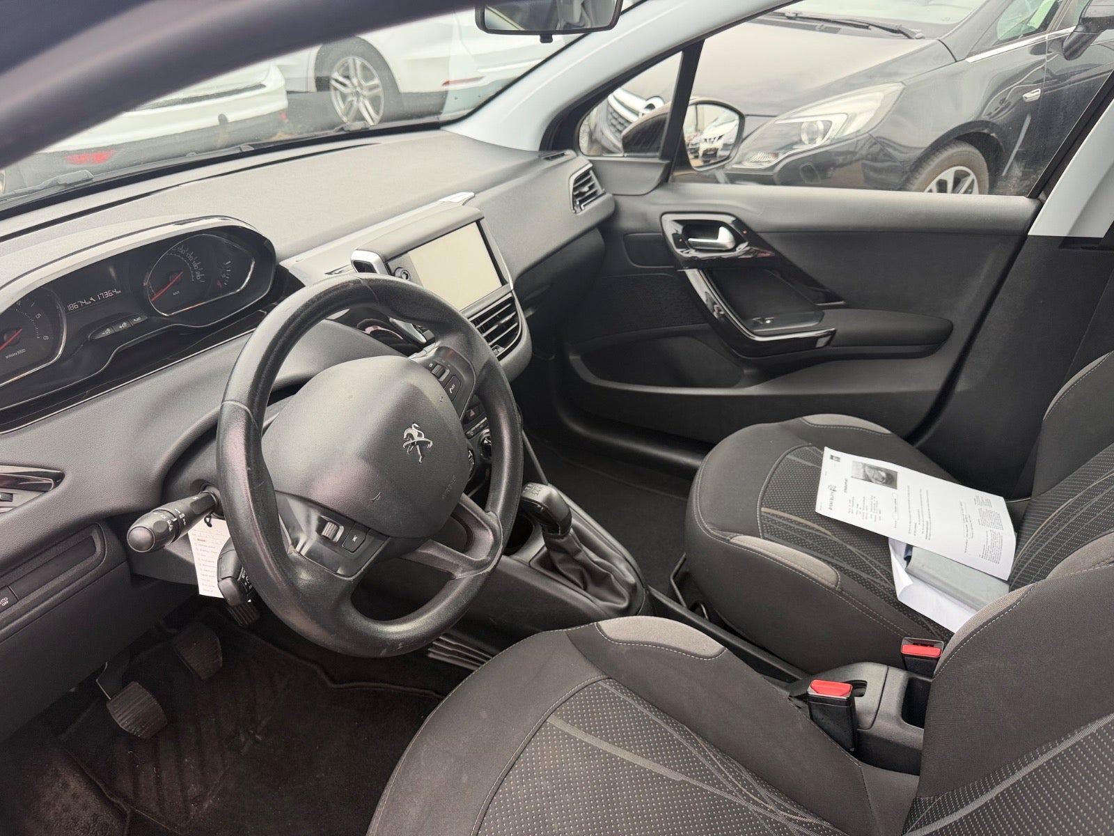 Peugeot 208 e-HDi 92 Active - billede 6