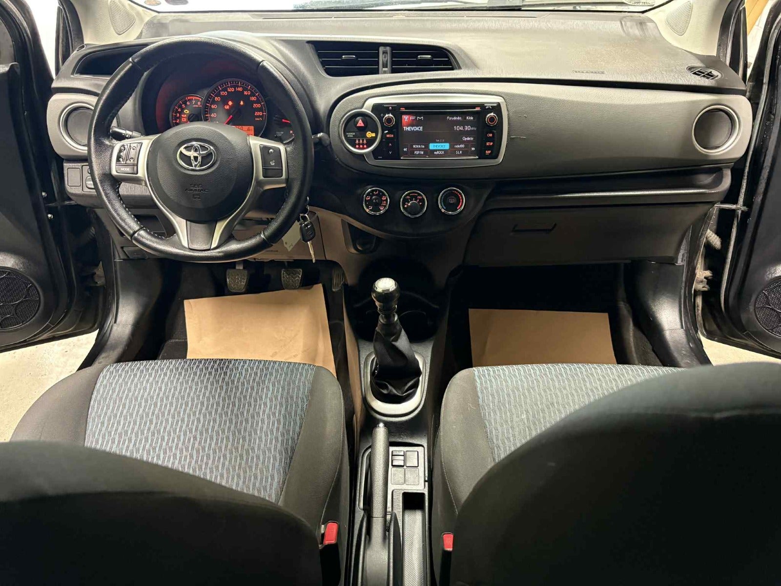 Billede af Toyota Yaris 1,3 VVT-i T1