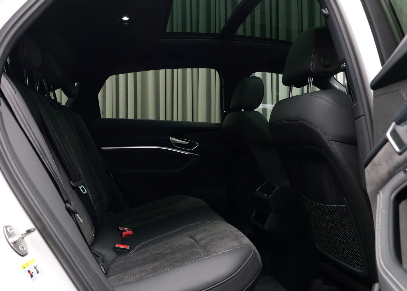 Audi e-tron S-line Sportback quattro
