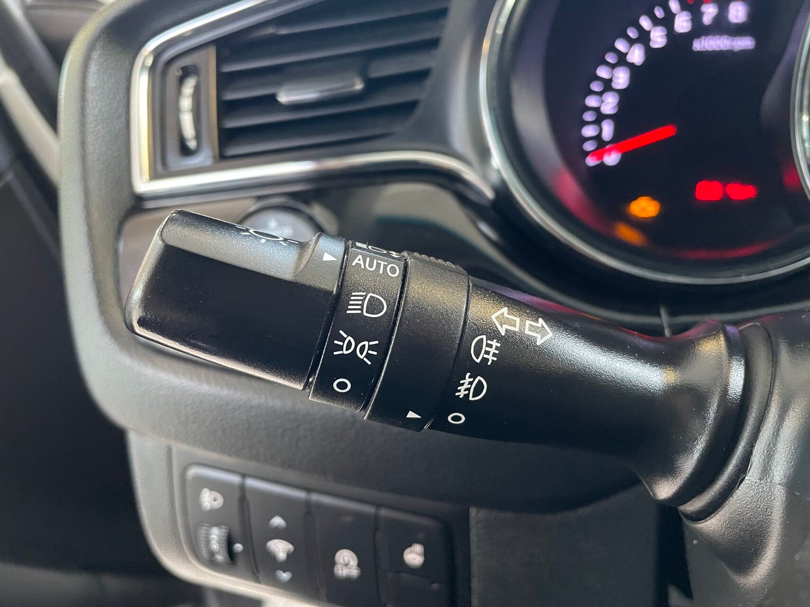 Kia Ceed CVVT Attraction