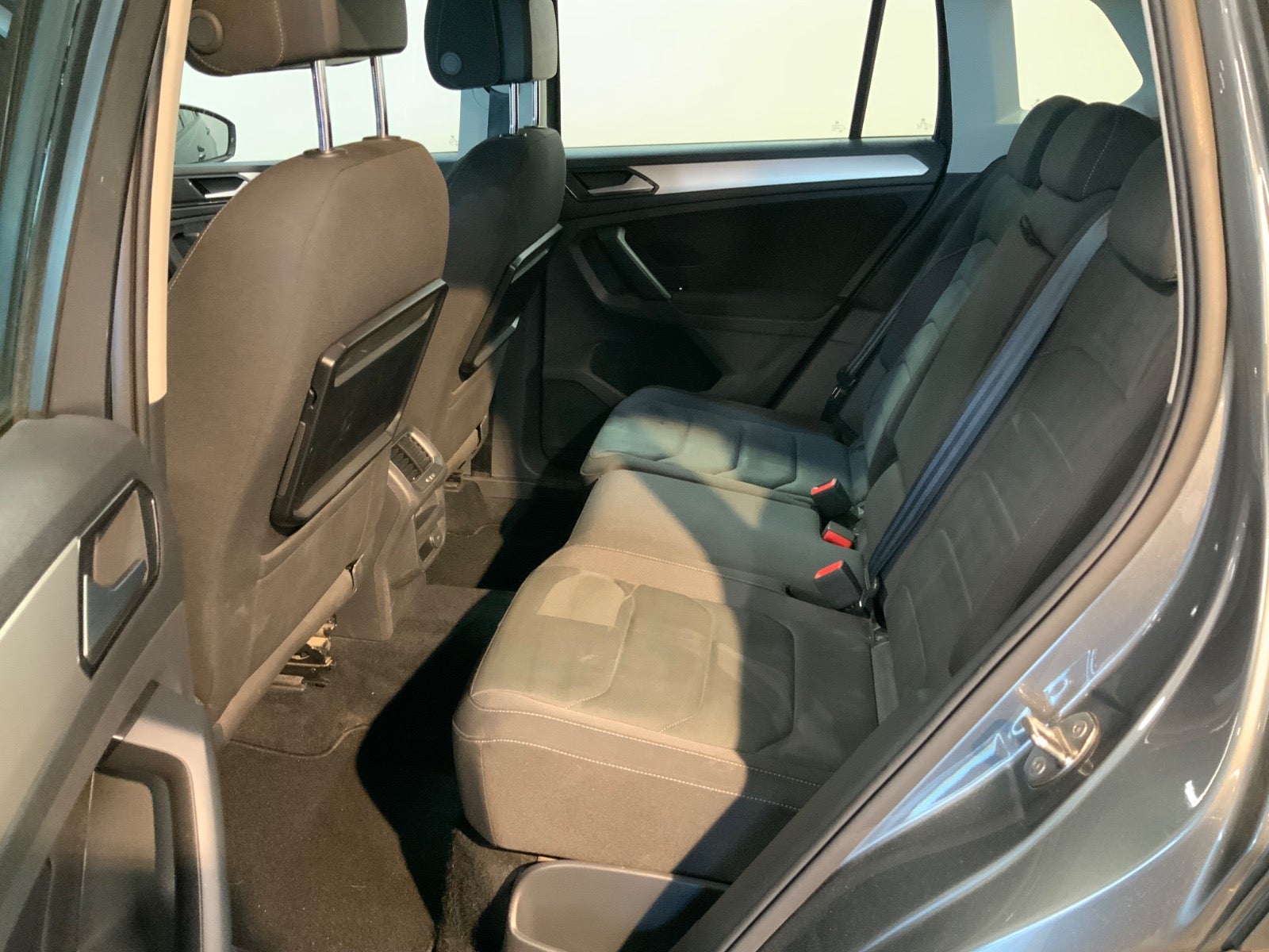VW Tiguan (7/8)