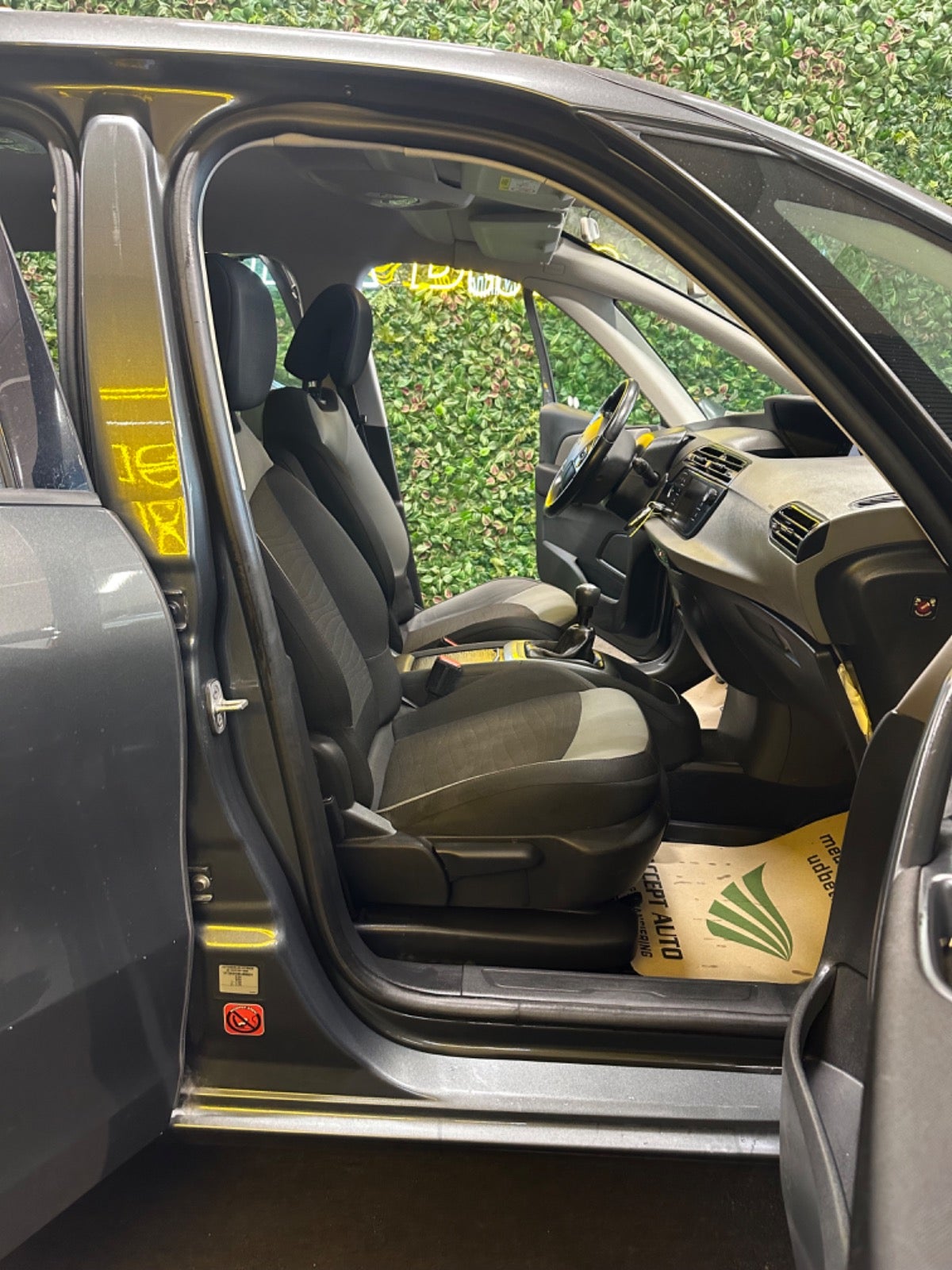 Billede af Citroën Grand C4 Picasso 1,6 e-HDi 115 Intensive 7prs