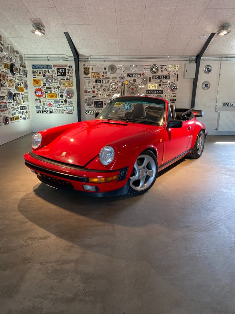 Porsche 911 Carrera