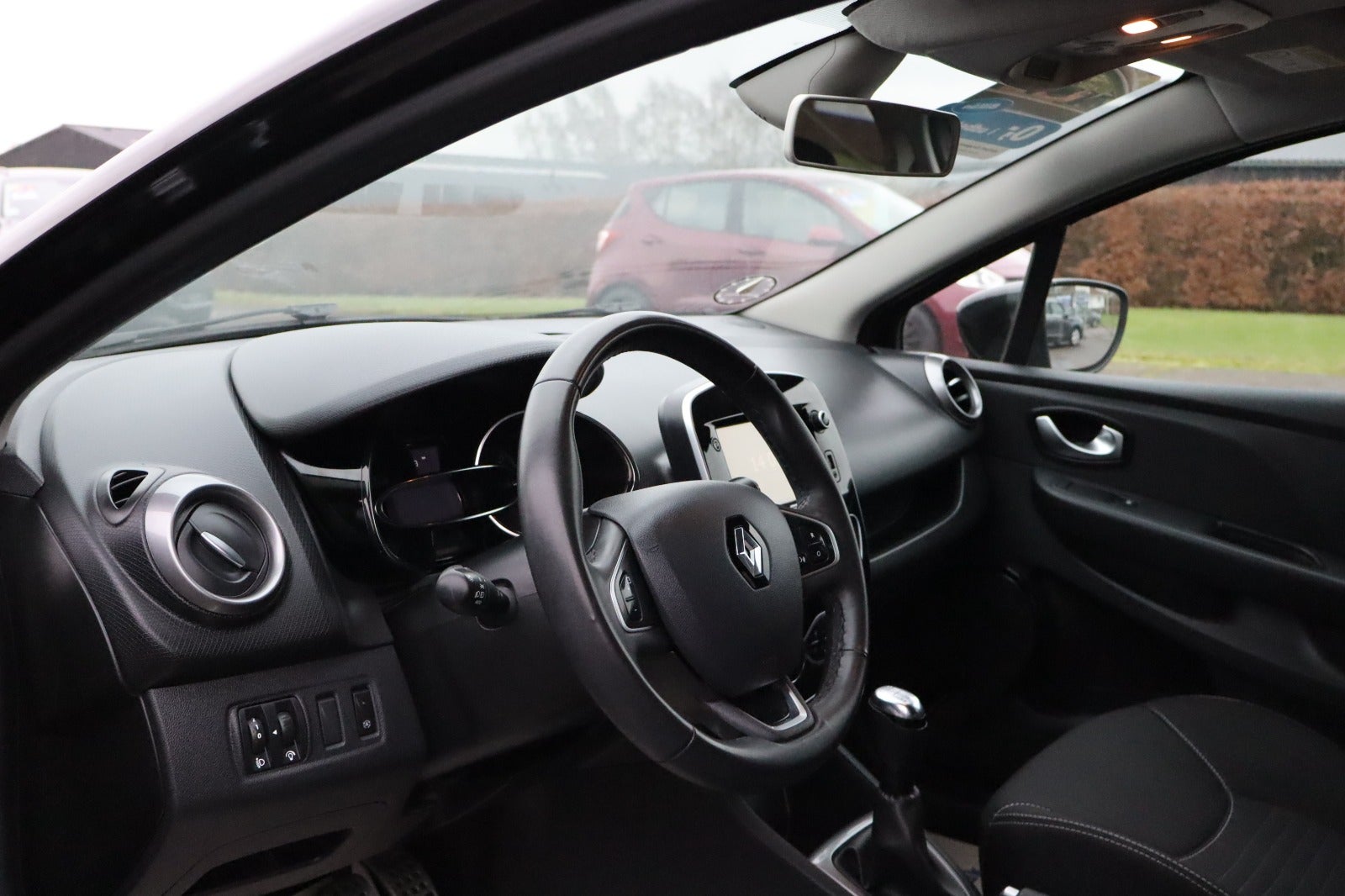 Billede af Renault Clio IV 1,5 dCi 90 Limited Sport Tourer