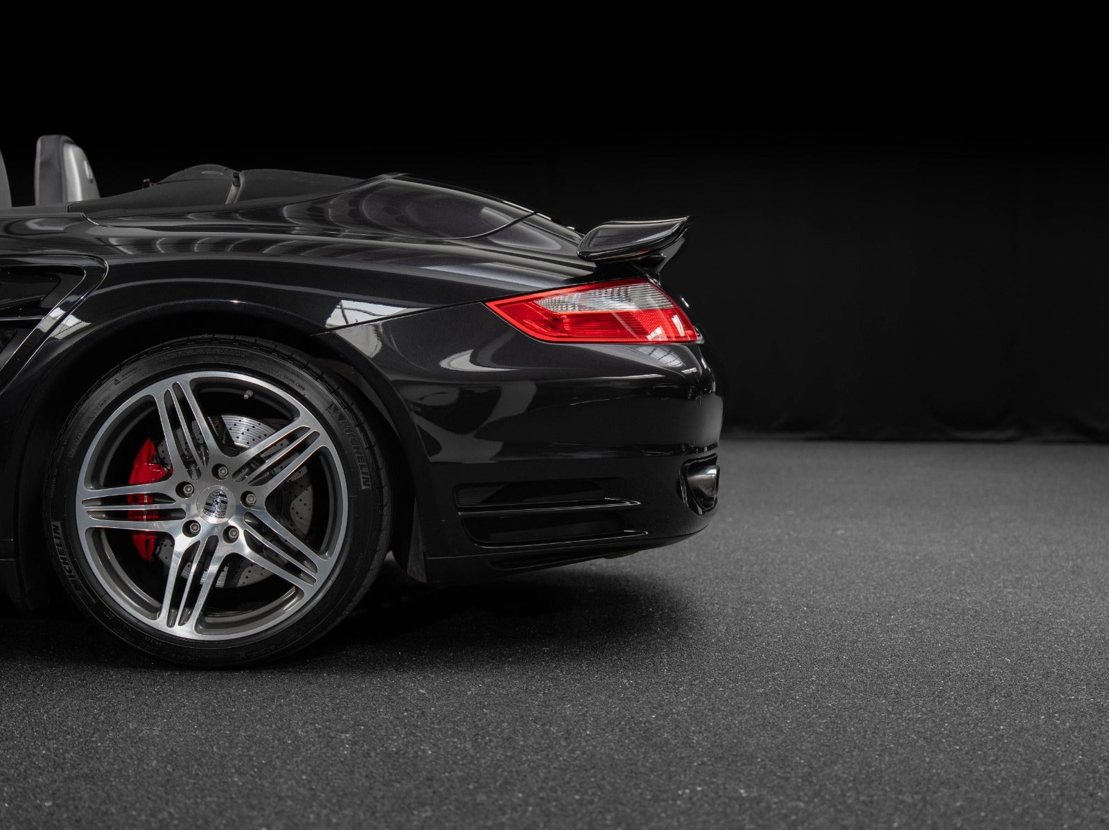 Gallery image 5 of 18