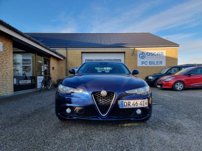 Alfa Romeo Giulia 2,2 JTD 180 Super aut. 4d