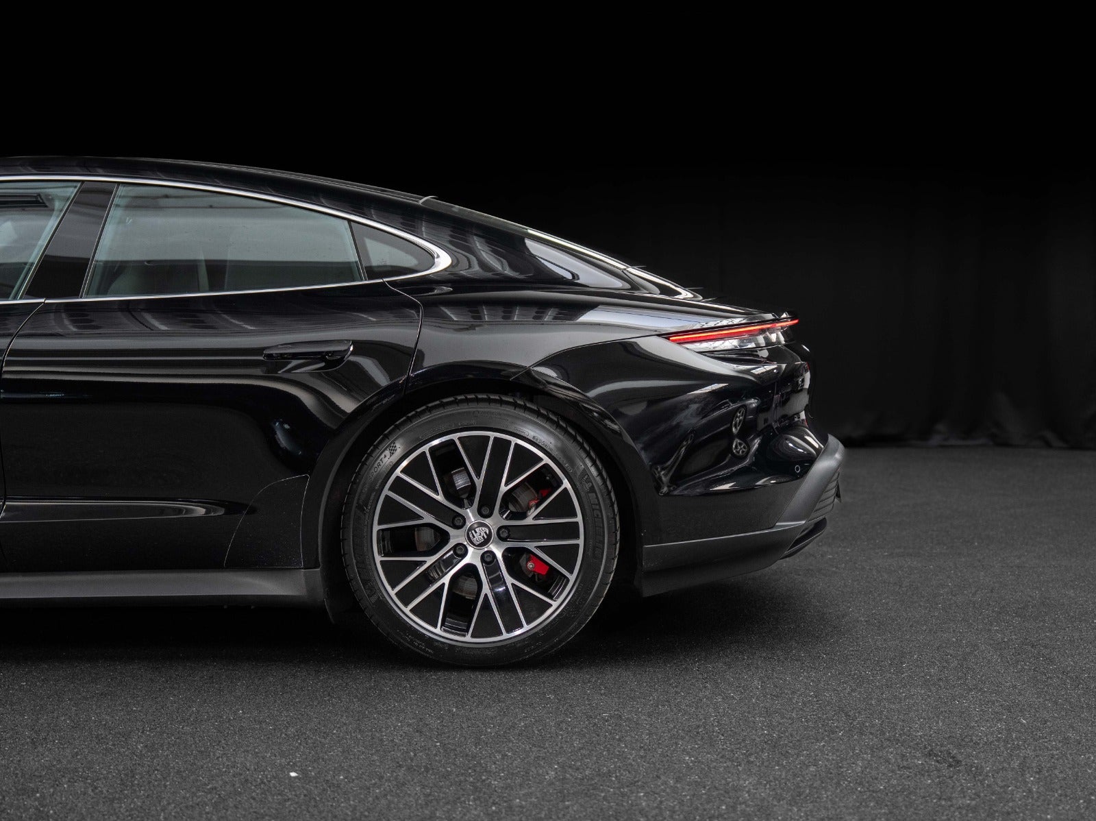 Gallery image 5 of 23