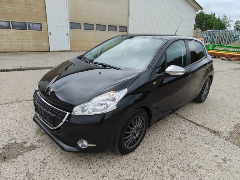 Peugeot 208 VTi Style