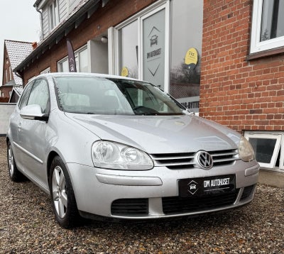 VW Golf V 1,6 Sportline Benzin modelår 2007 km 130000 Sølvmetal ABS airbag, VI HOLDER ÅBENT EFTER AF