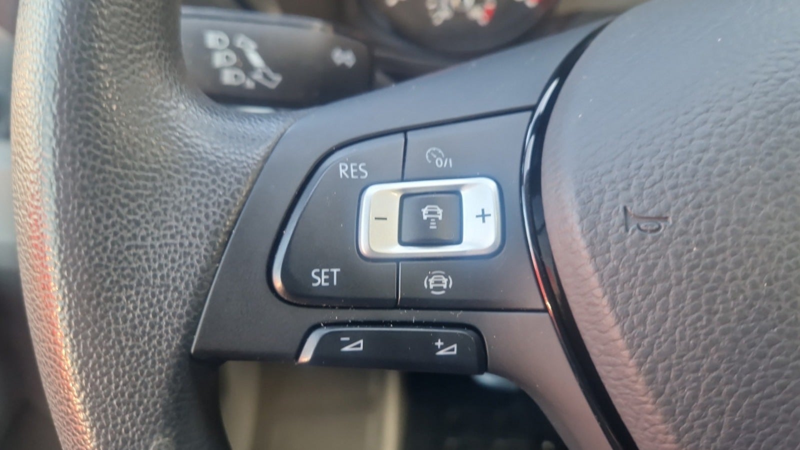 Billede af VW Crafter 35 2,0 TDi 177 Kassevogn L3H2 aut.