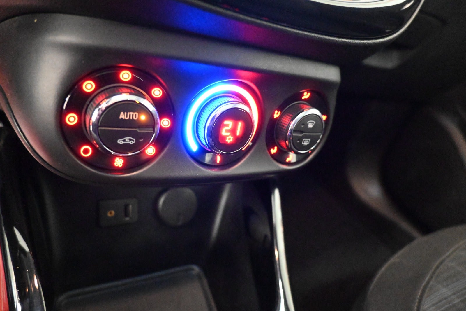 Opel Adam T 90 Glam