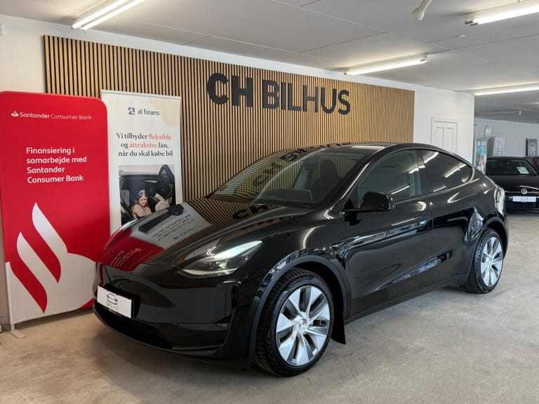 Tesla Model Y Long Range AWD