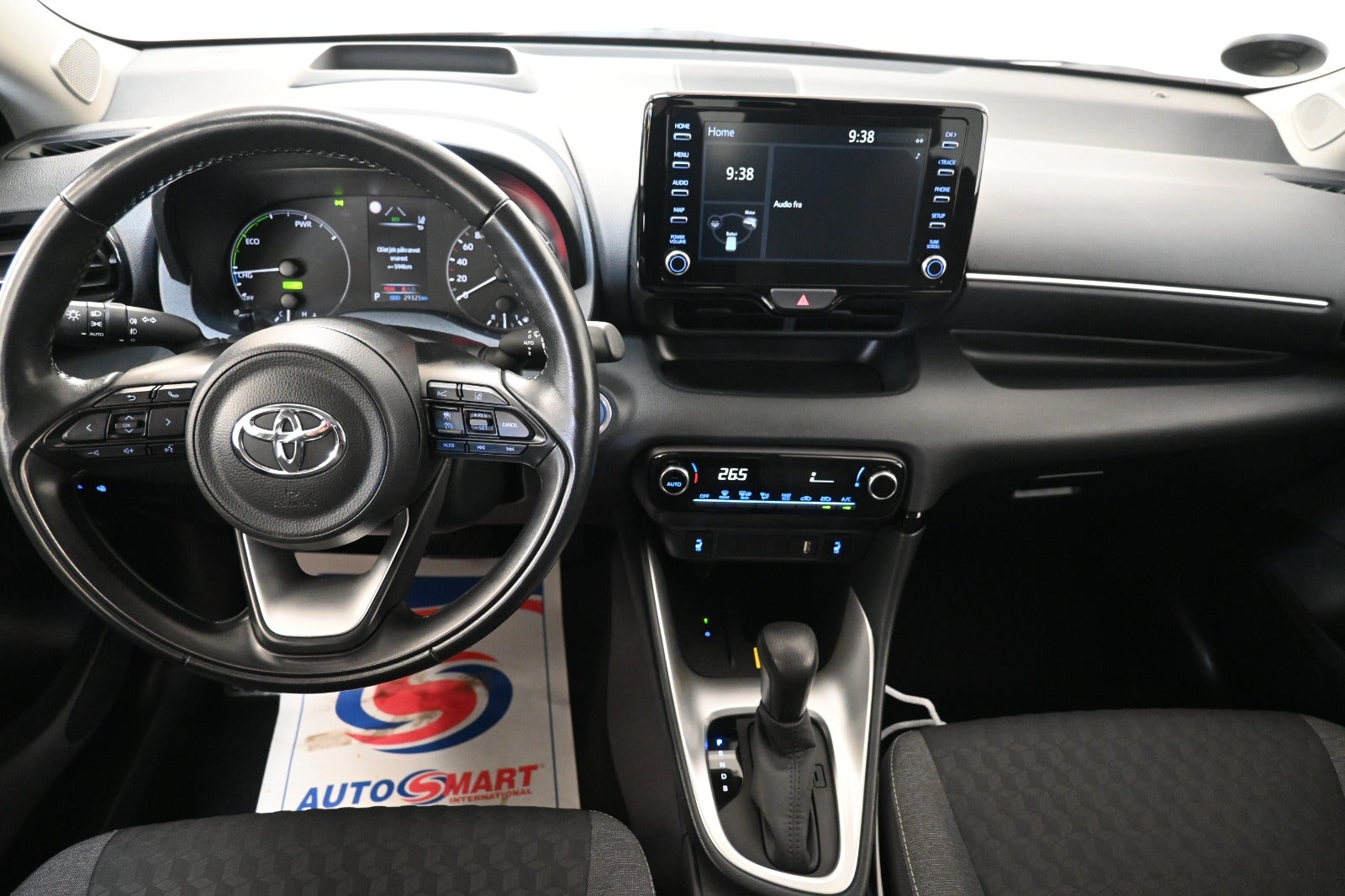 Toyota Yaris Hybrid H3 Smart e-CVT