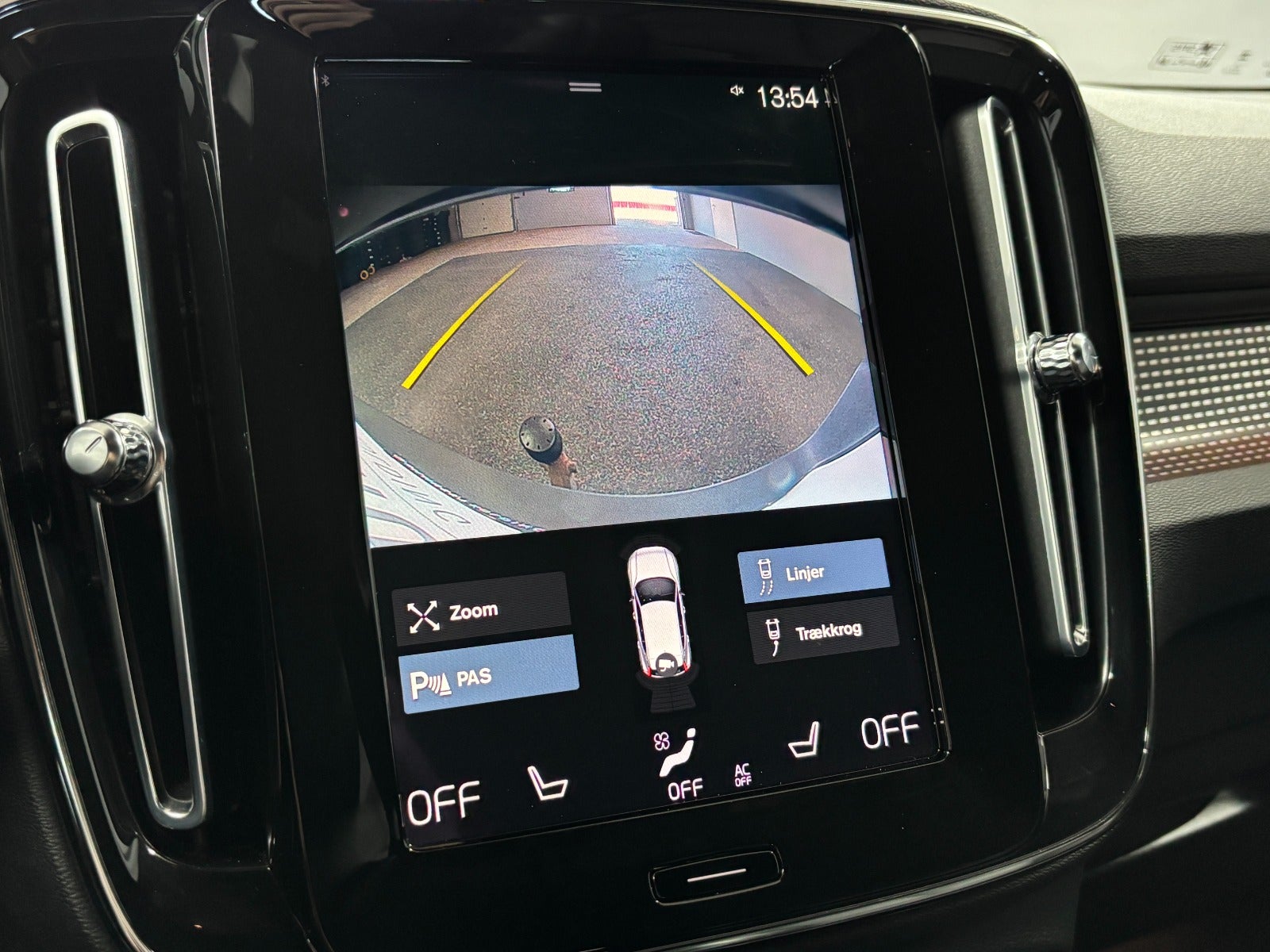 Billede af Volvo XC40 1,5 T4 ReCharge R-Design aut.