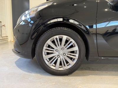 Peugeot 208 PureTech 82 Allure Sky