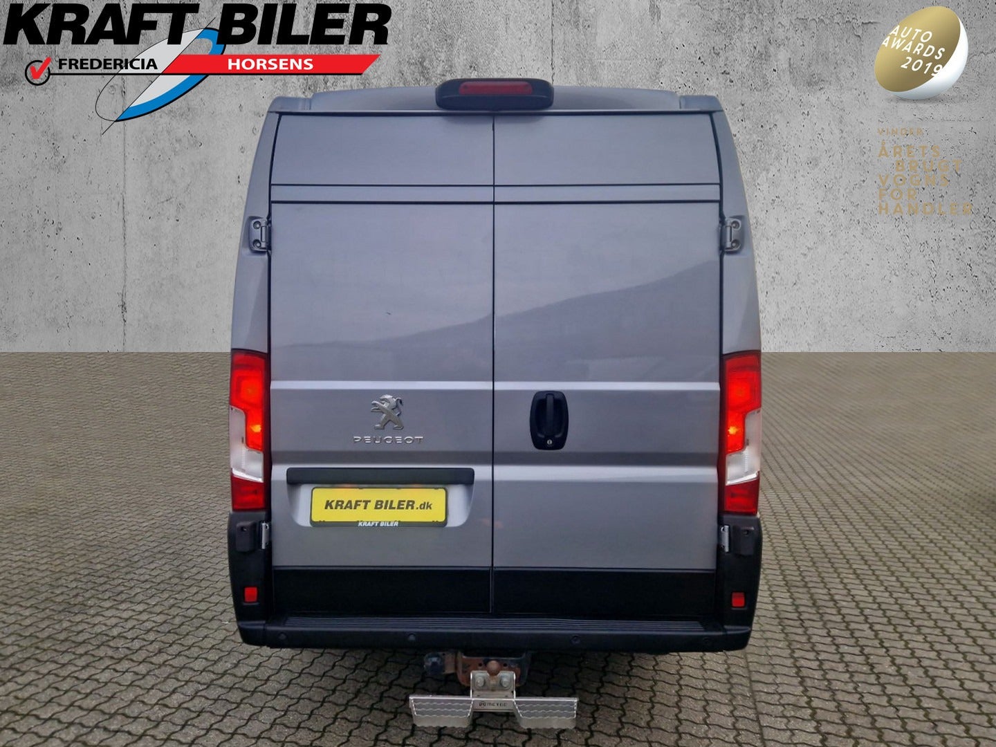 Billede af Peugeot Boxer 335 2,2 BlueHDi 165 L4H2 Ultimate