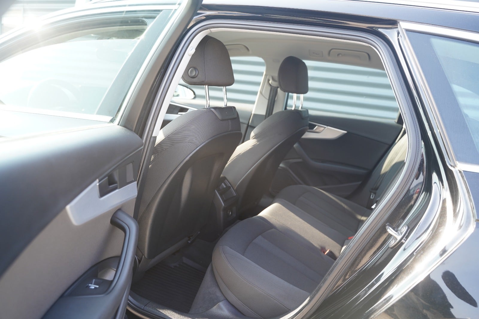 Billede af Audi A4 3,0 TDi 218 Sport Avant quattro S-tr