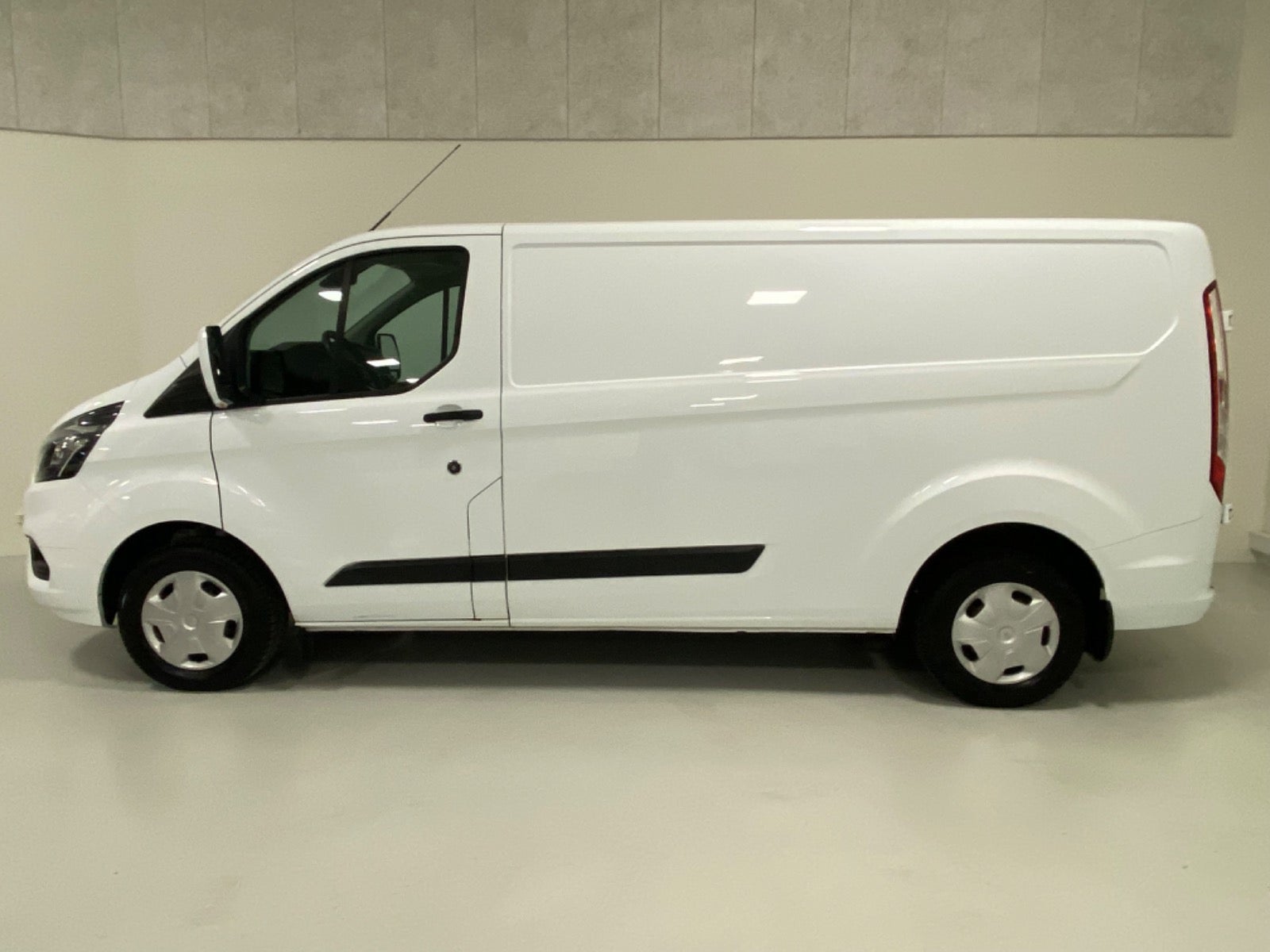 Billede af Ford Transit Custom 300L 2,0 TDCi 130 Trend