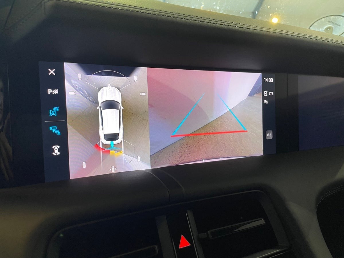 Porsche Taycan Turbo Performance+ Cross Turismo