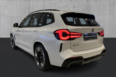 BMW iX3 Charged Plus M-Sport BMW iX3 Charged Plus M-Sport - 2