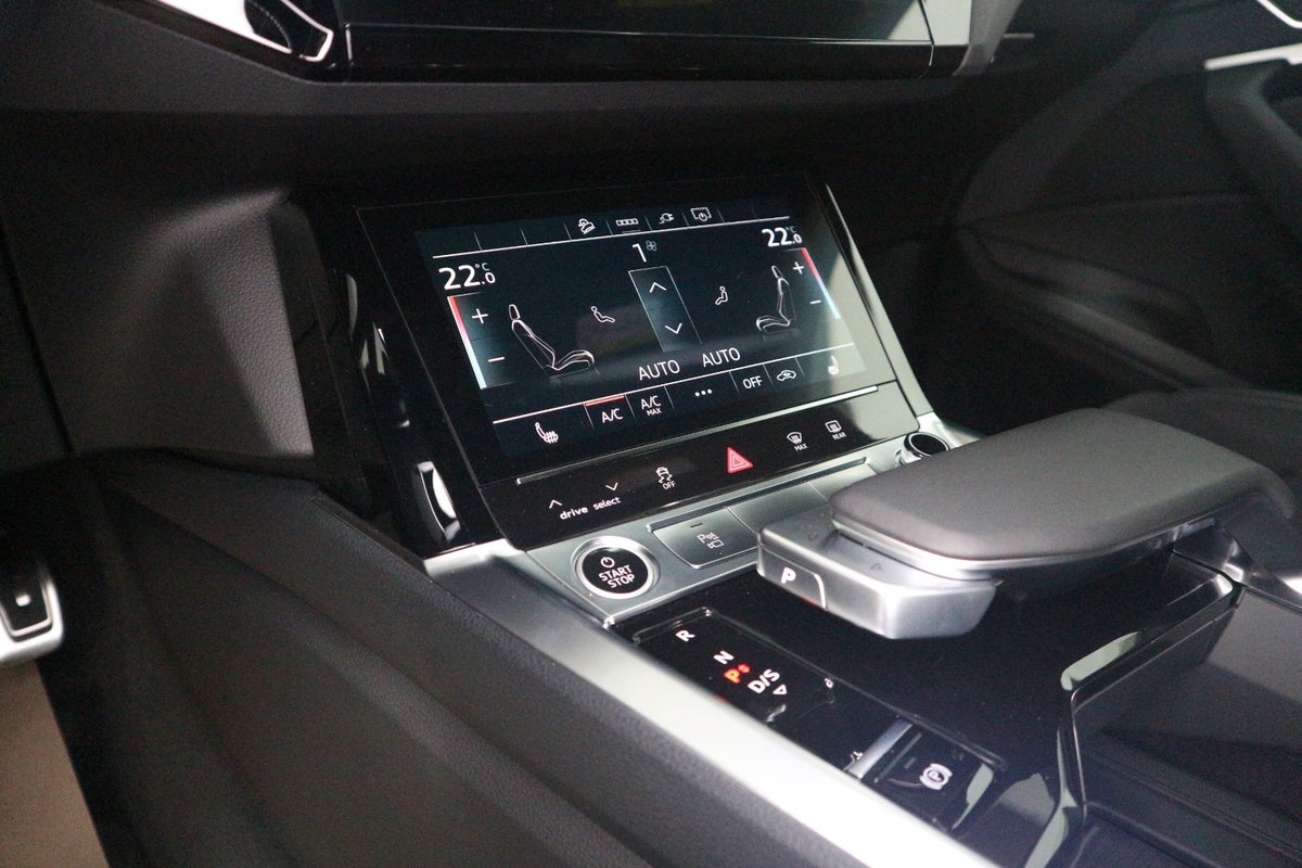 Audi Q8 e-tron S-line quattro