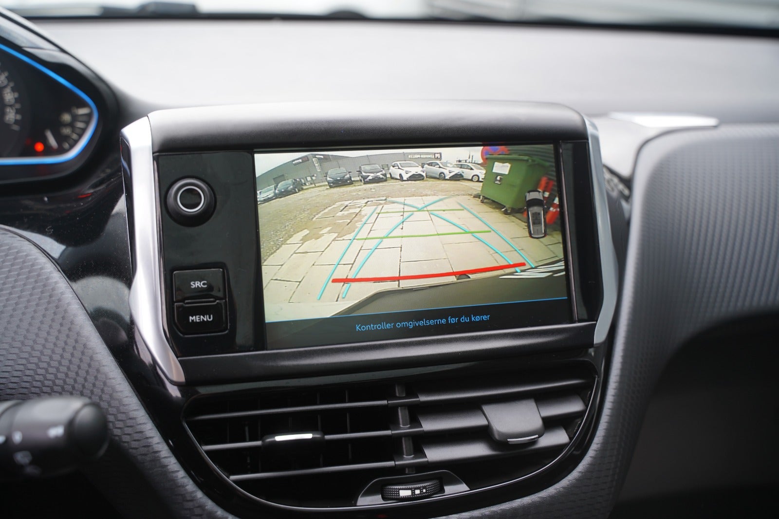 Billede af Peugeot 2008 1,6 BlueHDi 100 Desire Sky