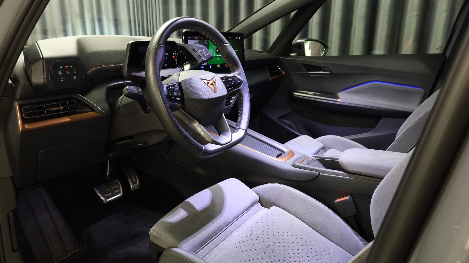 Cupra Born Dinamica Pack High