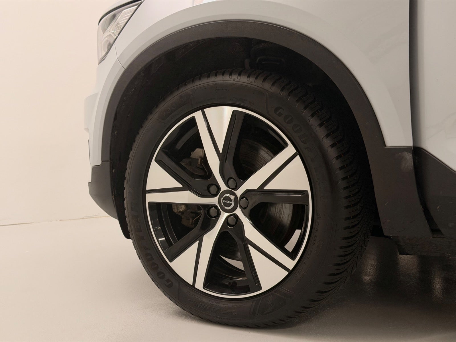 Billede af Volvo XC40  P6 ReCharge Core