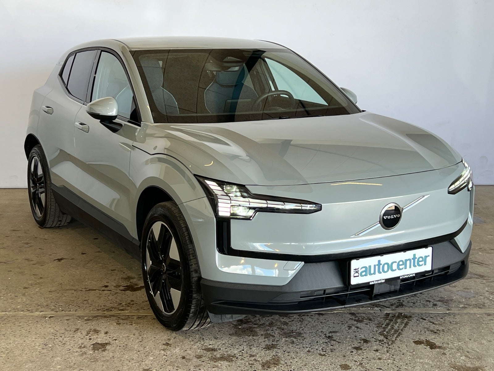 Volvo EX30 Extended Range Core