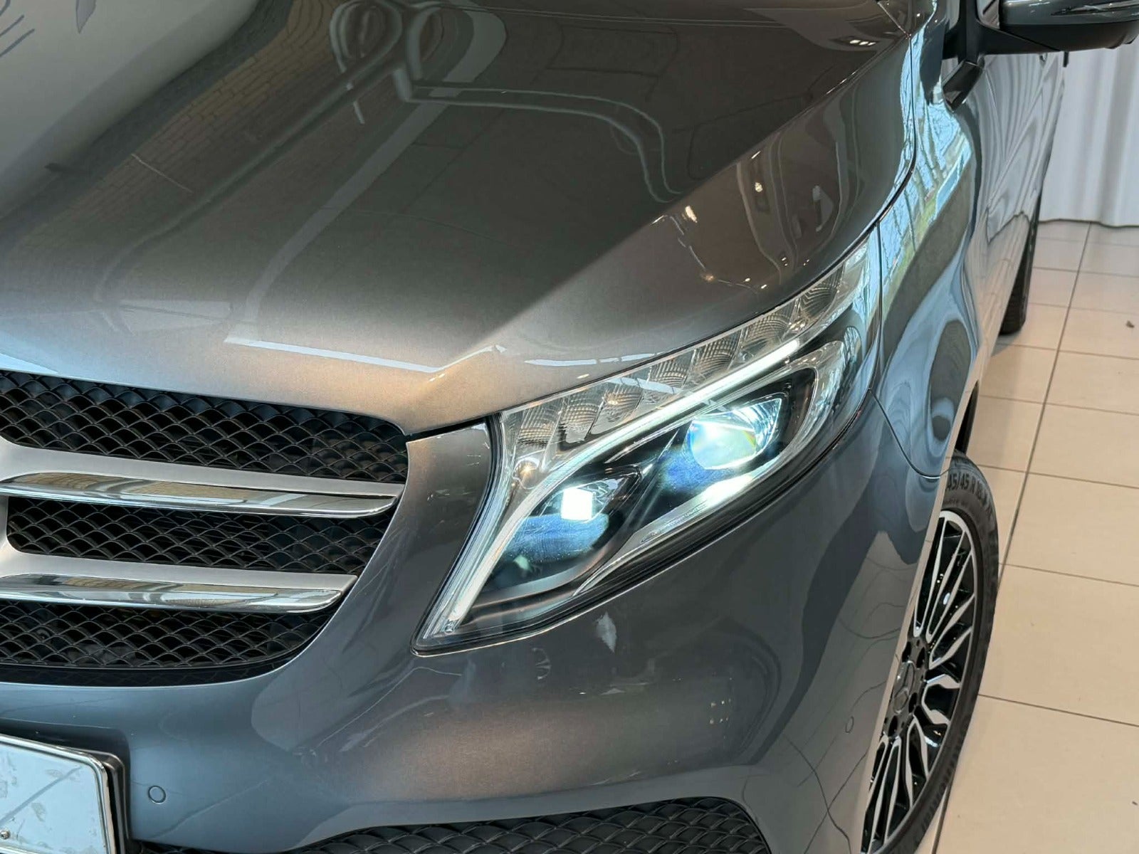 2021 Mercedes V220 d