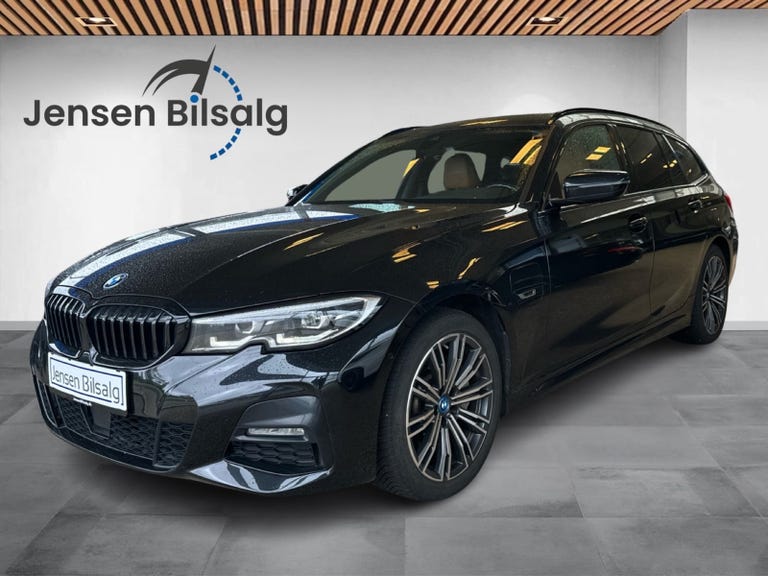 BMW 330e Touring M-Sport aut.