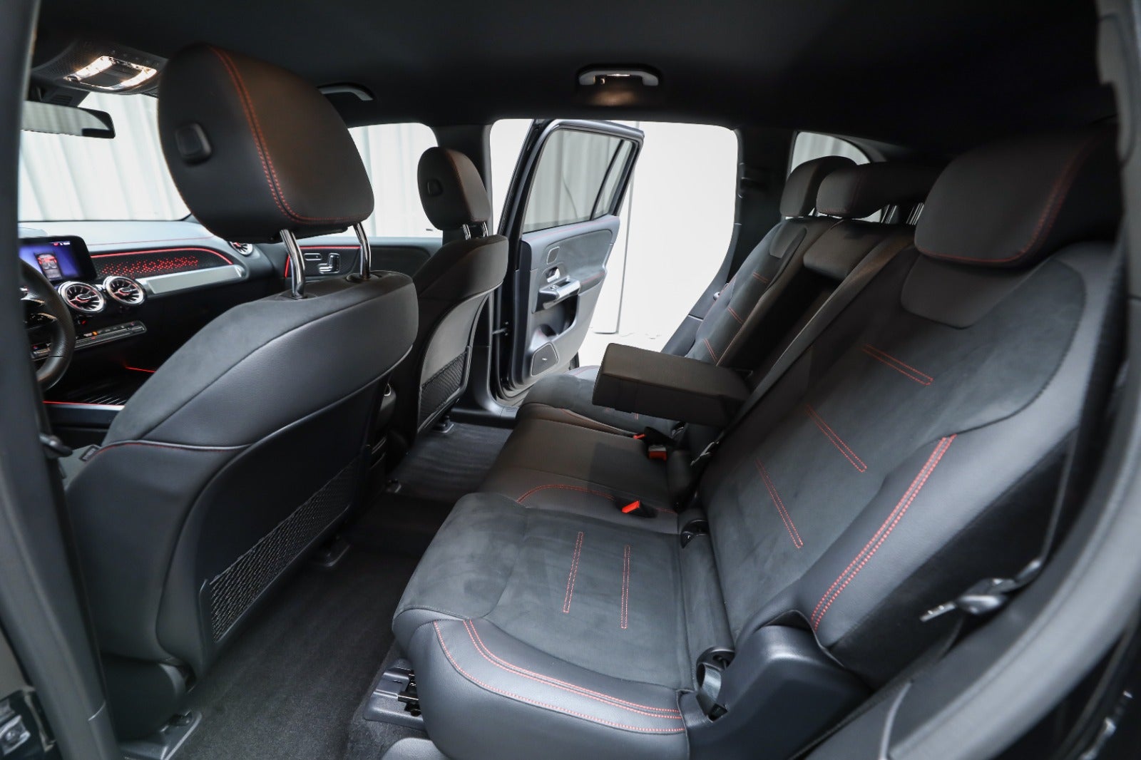 Mercedes-Benz EQB 250+ (5/8)