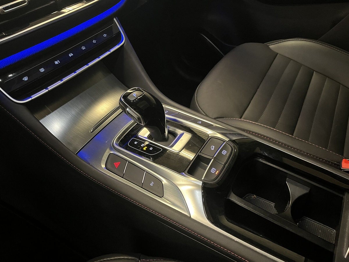 MG EHS PHEV Luxury billede 5