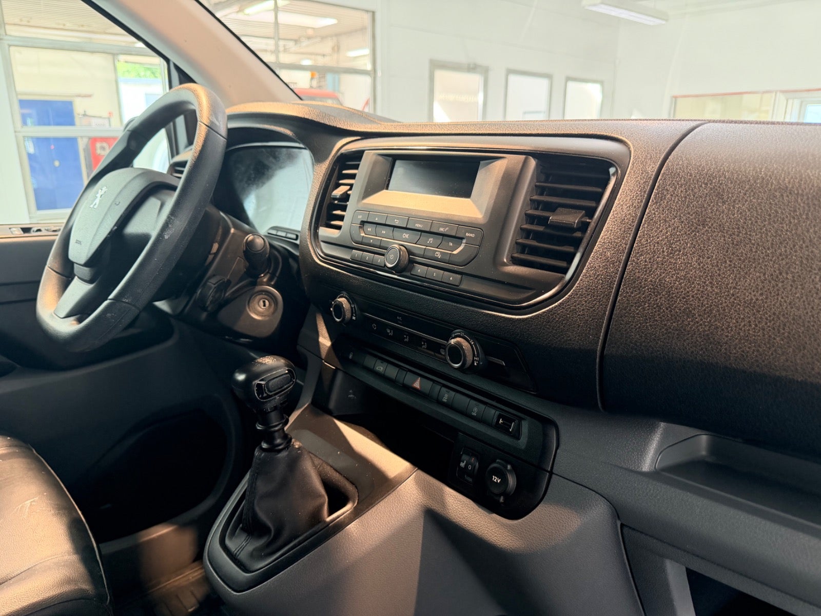Billede af Peugeot Expert 1,6 BlueHDi 115 L2 Plus Van