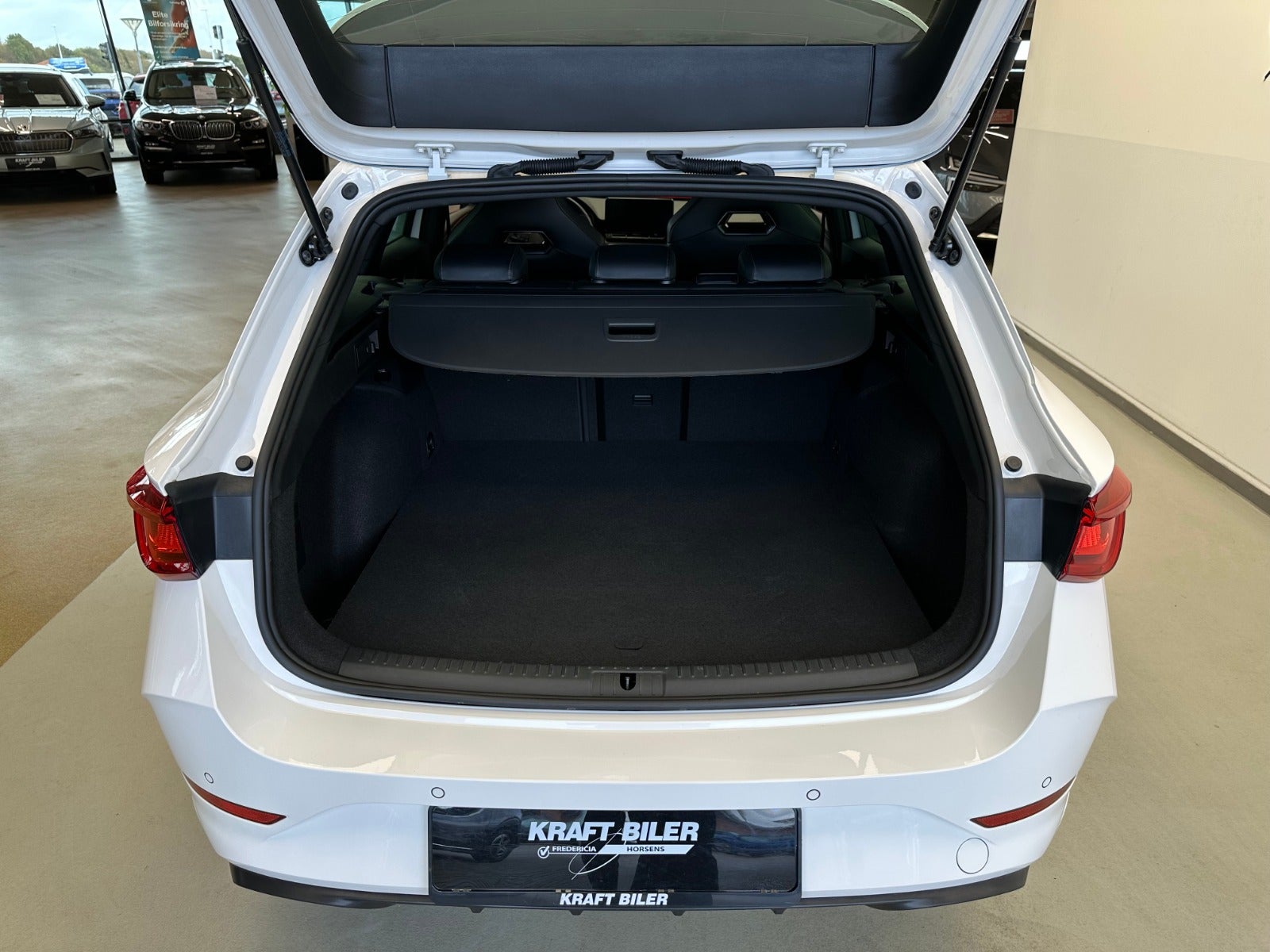 Billede af Cupra Leon 1,4 eHybrid Sportstourer DSG