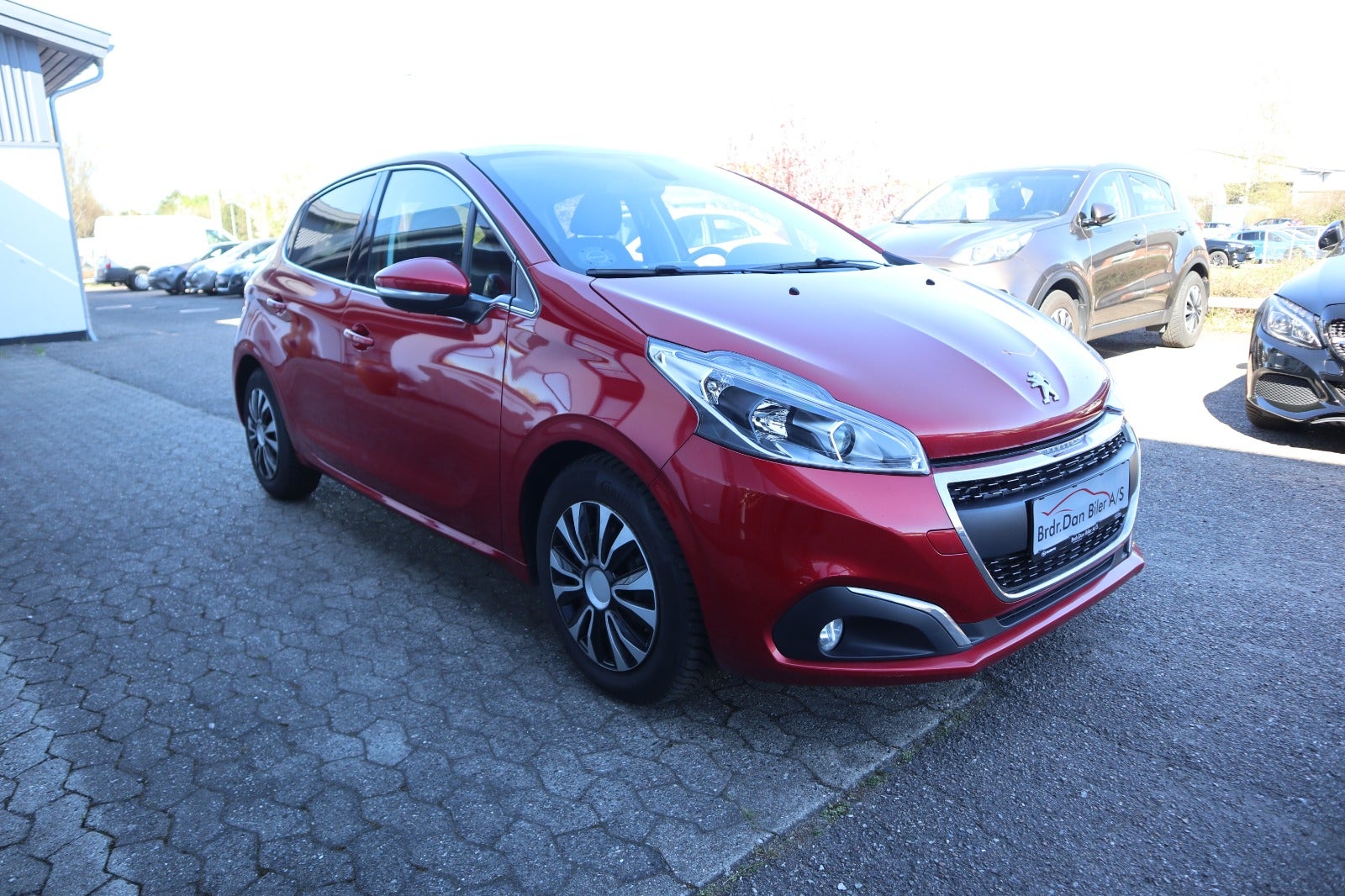 Billede af Peugeot 208 1,5 BlueHDi 100 Allure Sky