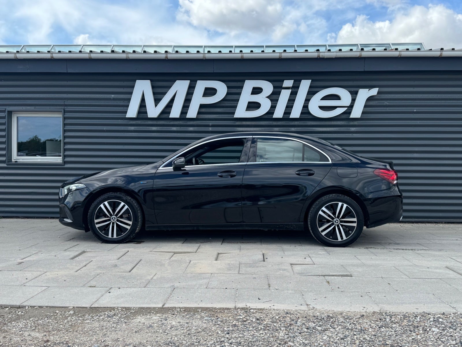 Billede af Mercedes A250 e 1,3 Progressive aut.