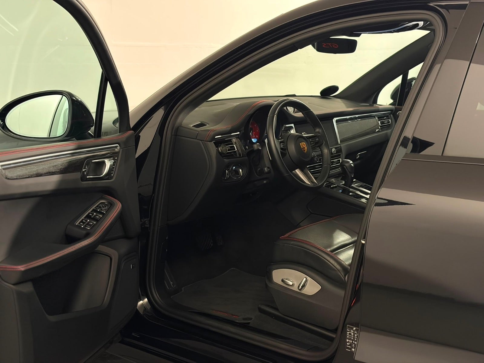 Porsche – Macan GTS