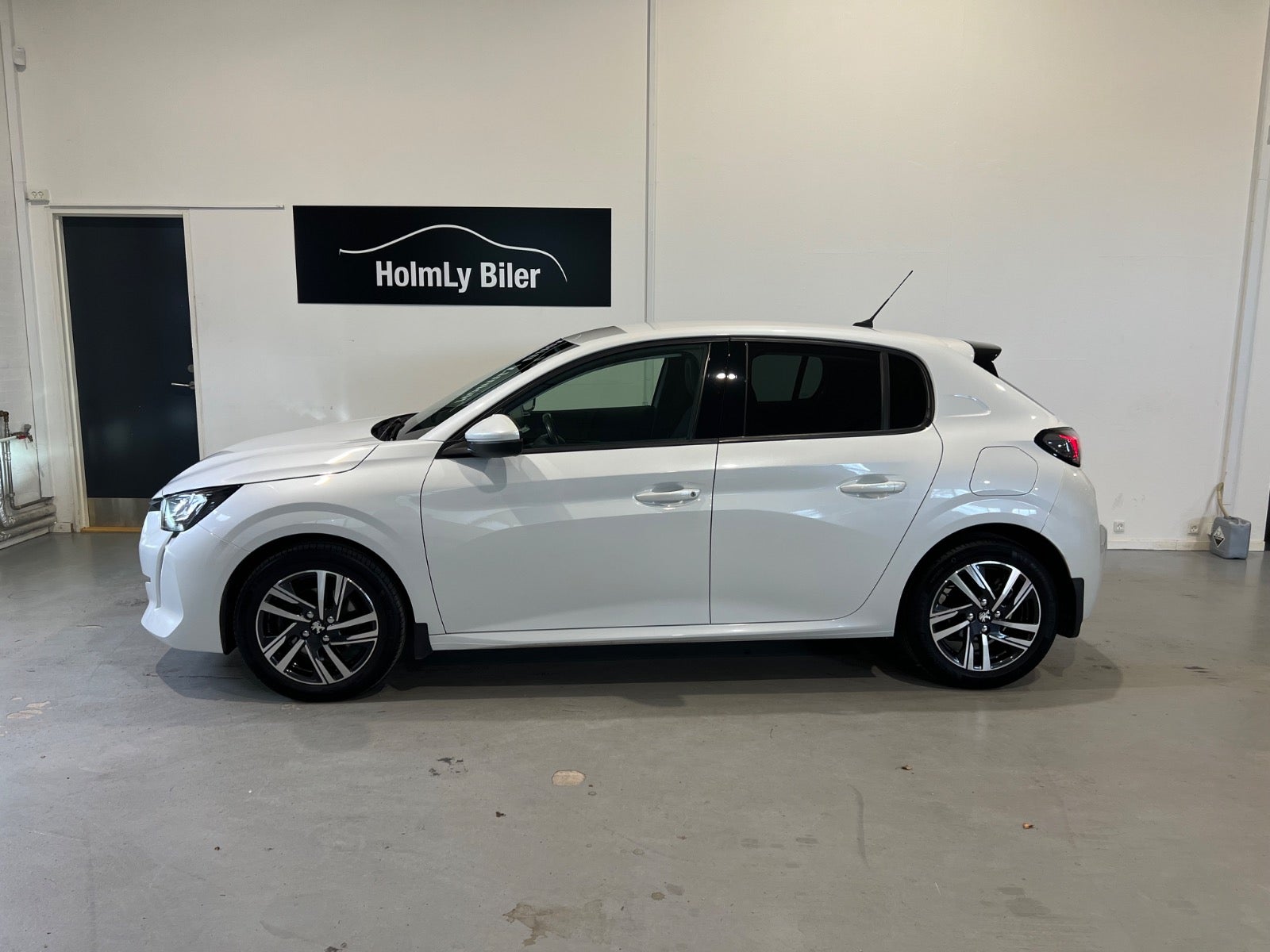 Peugeot 208 PureTech 100 Allure Pack