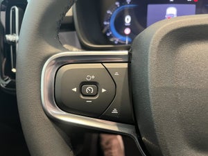 Volvo EX40 Twin Black Edition