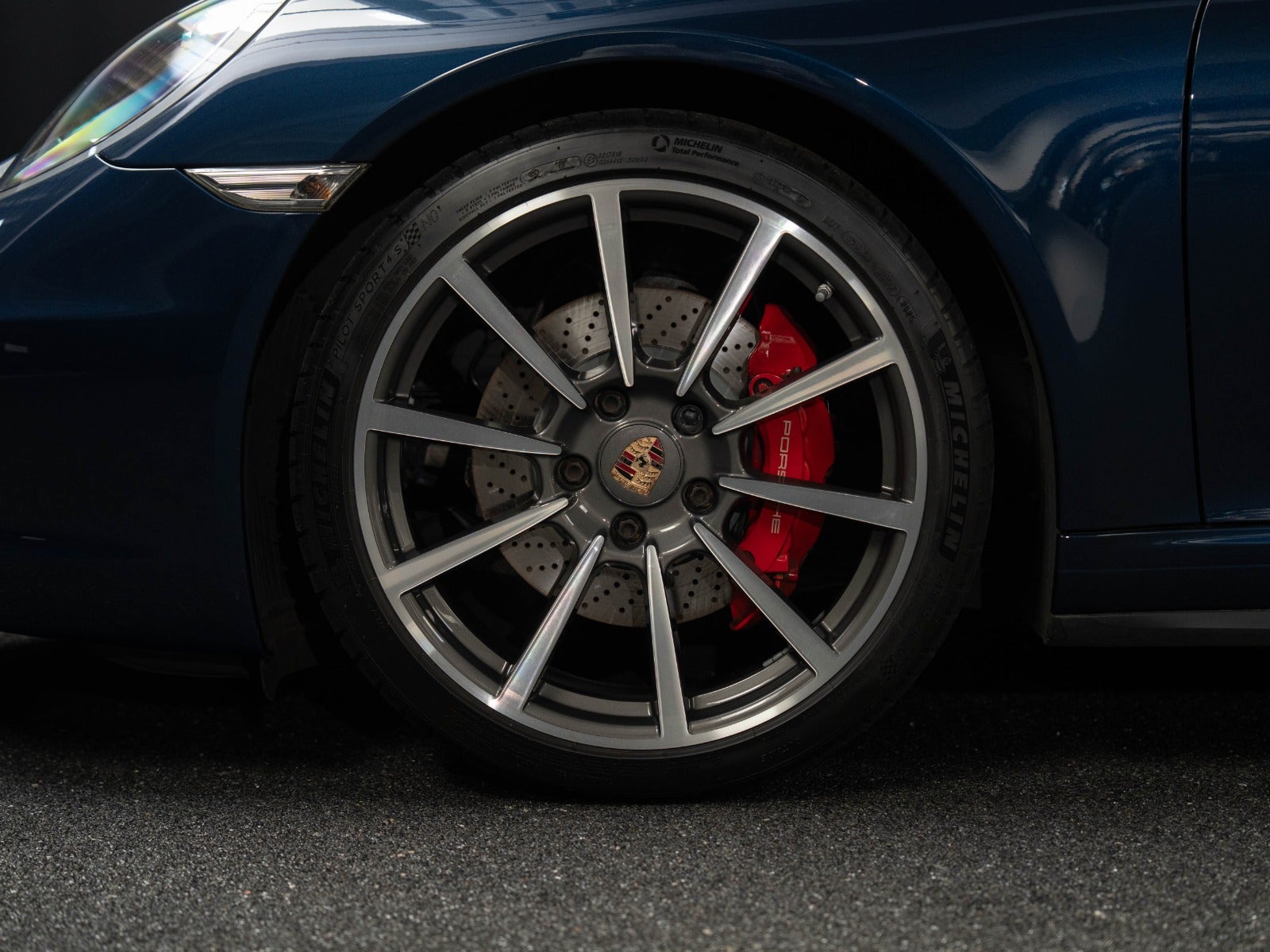 Gallery image 5 of 18