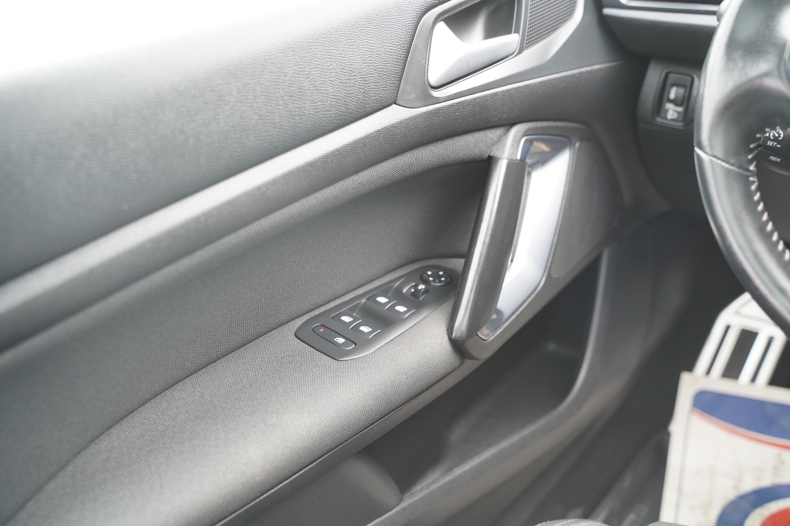 Billede af Peugeot 308 1,5 BlueHDi 130 Allure Sky SW