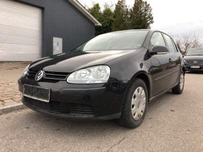 VW Golf V 1,6 Comfortline 5d