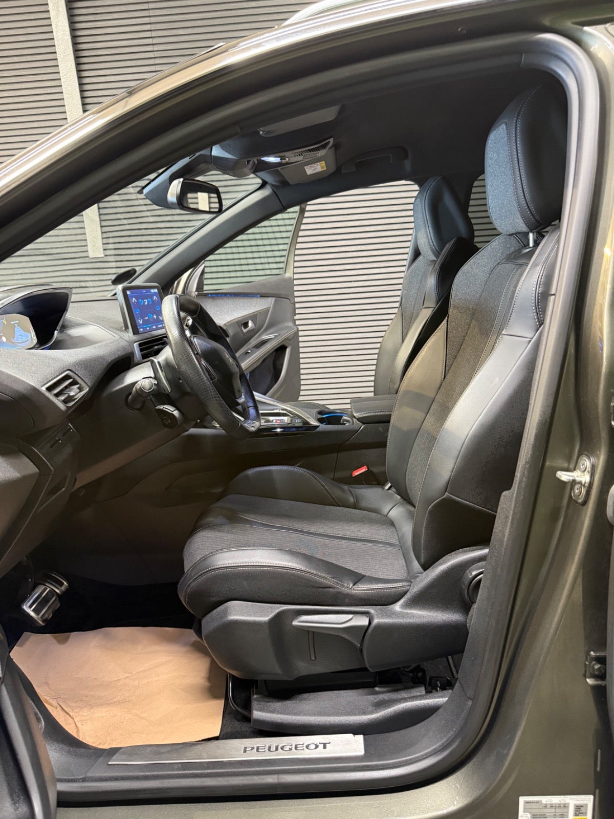 Billede af Peugeot 3008 1,6 PureTech 180 GT Line EAT8