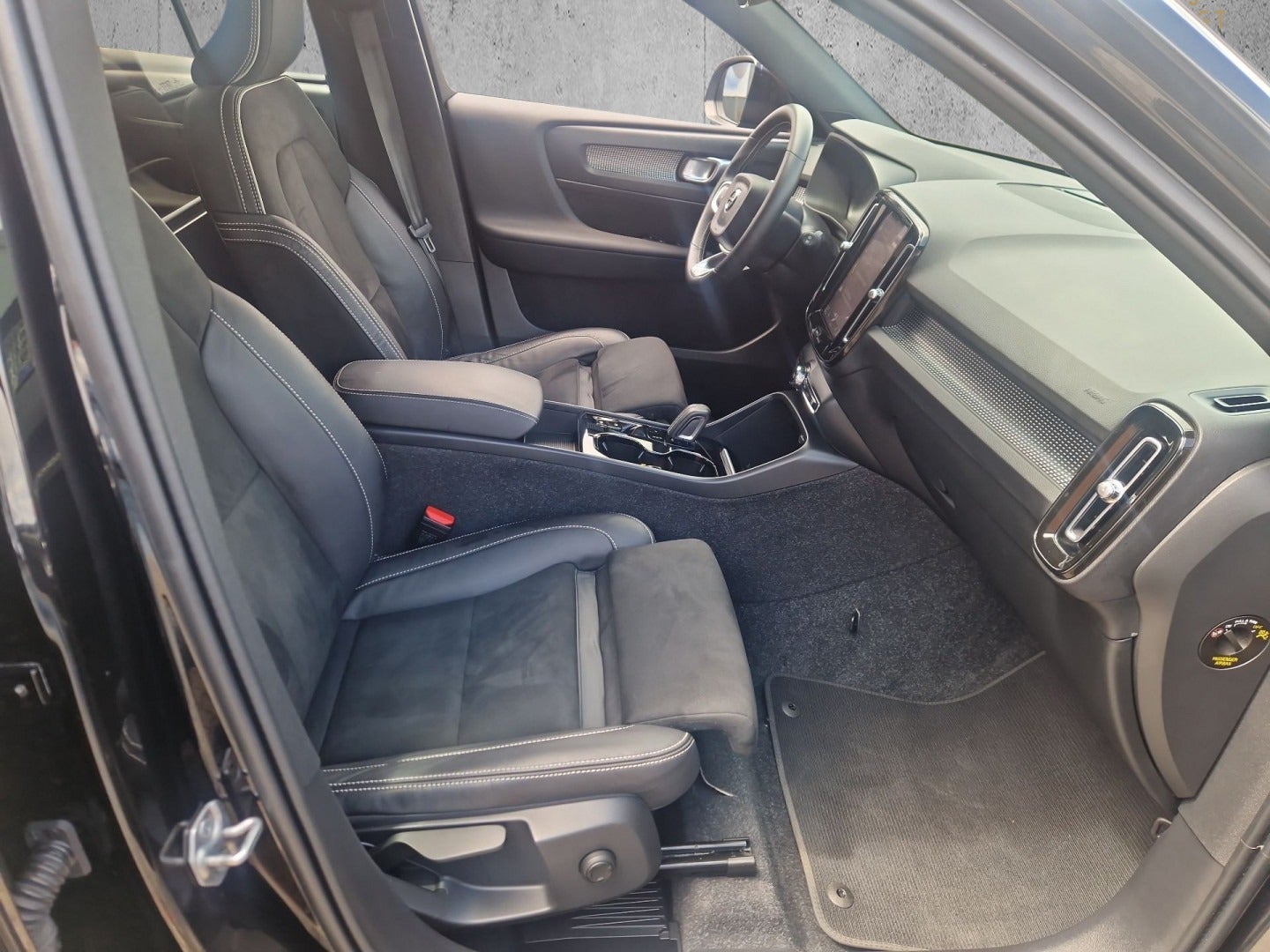 Billede af Volvo XC40 1,5 T5 ReCharge R-Design aut. Van