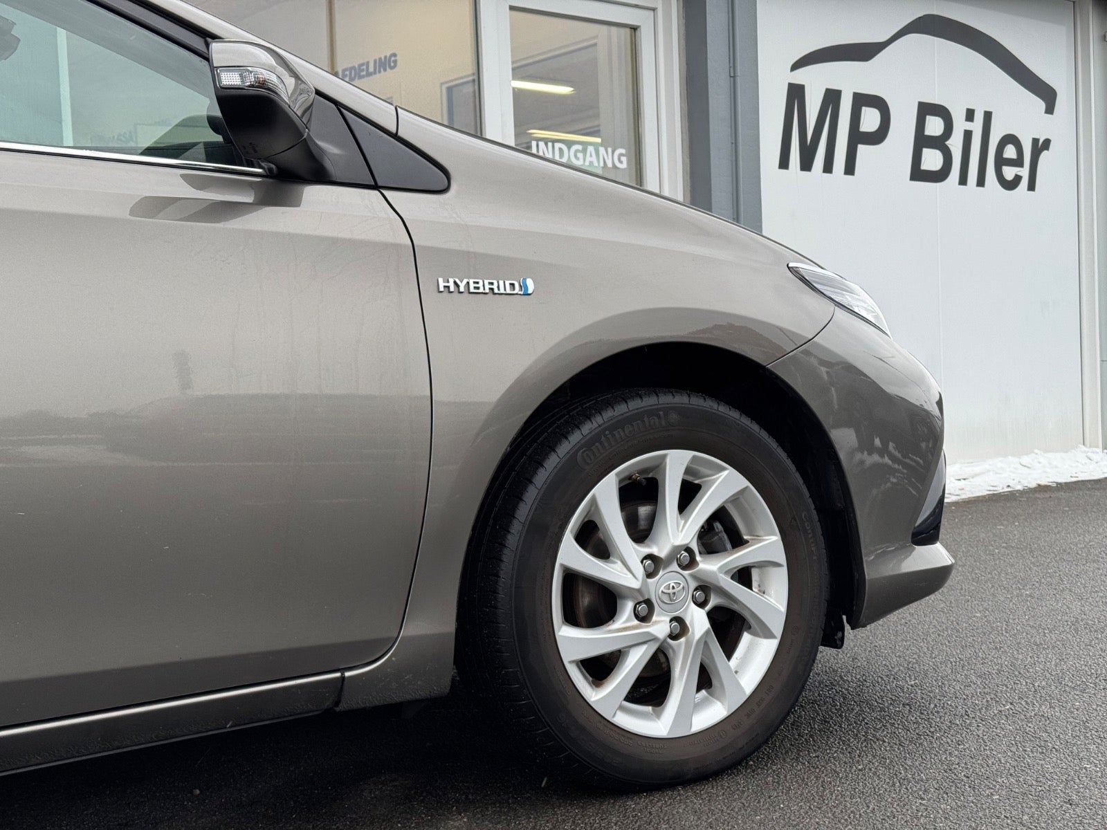 Billede af Toyota Auris 1,8 Hybrid H2 Comfort Touring Sports CVT