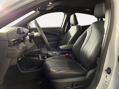 Ford Mustang Mach-E 98 Premium Extended Range Van