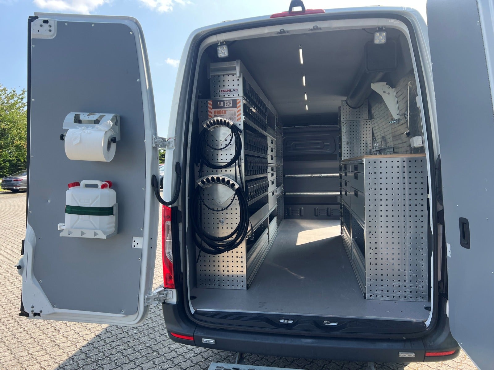 Mercedes Sprinter 317 CDi A3 Kassevogn aut. RWD