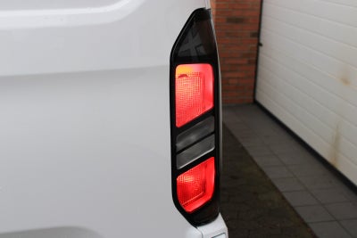 Ford Transit Custom 320S PHEV Limited CVT